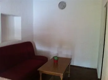 Πανσιόν Busurelo 3*