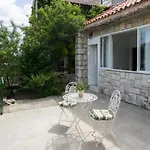 Pensión Busurelo 3*